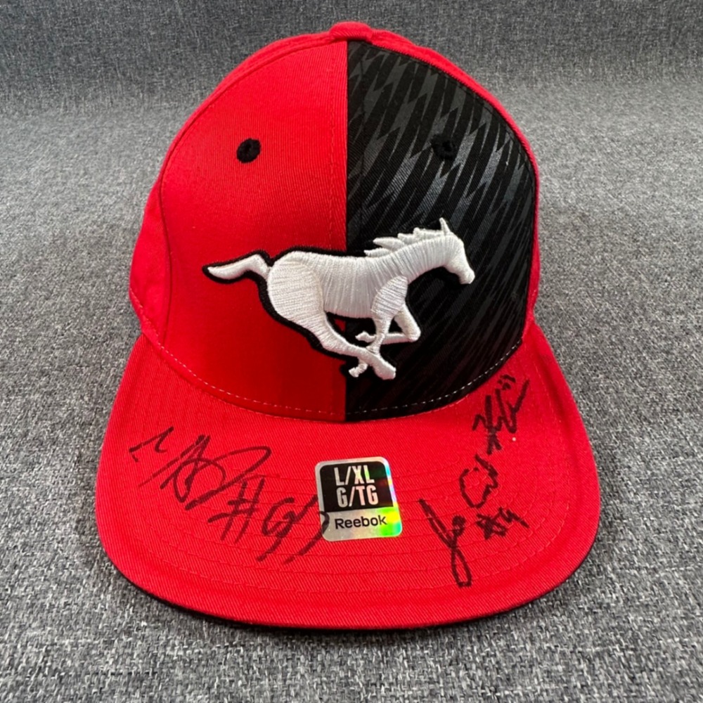 Calgary Stampeders CFL Reebok Hat L/XL Red Black Signed Authentic Sideline Cap